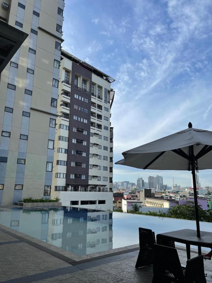The Persimmon Studios Near Ayala And Sm City Cebu ภายนอก รูปภาพ