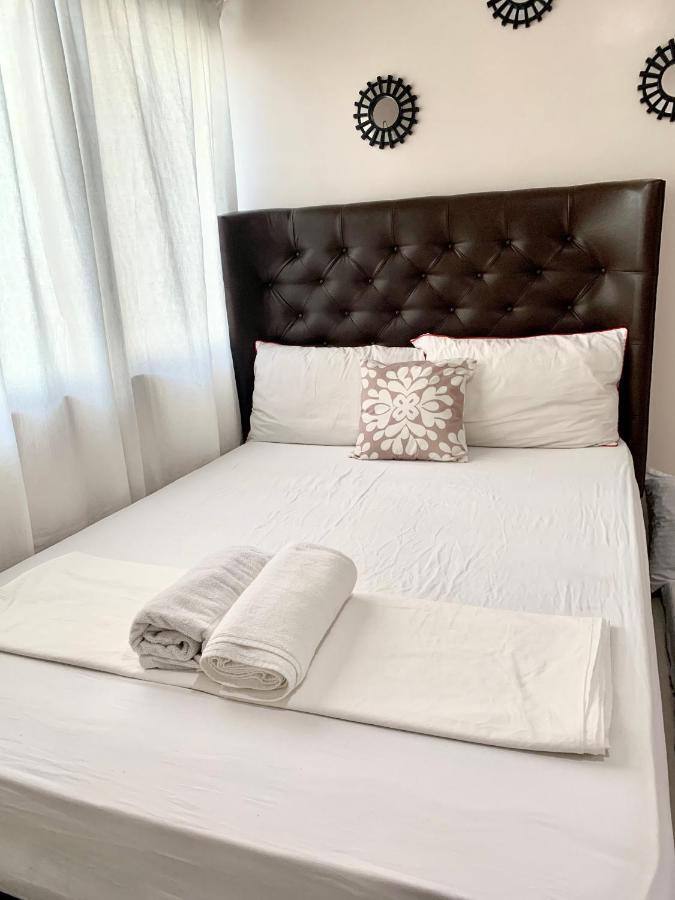 The Persimmon Studios Near Ayala And Sm City Cebu ภายนอก รูปภาพ