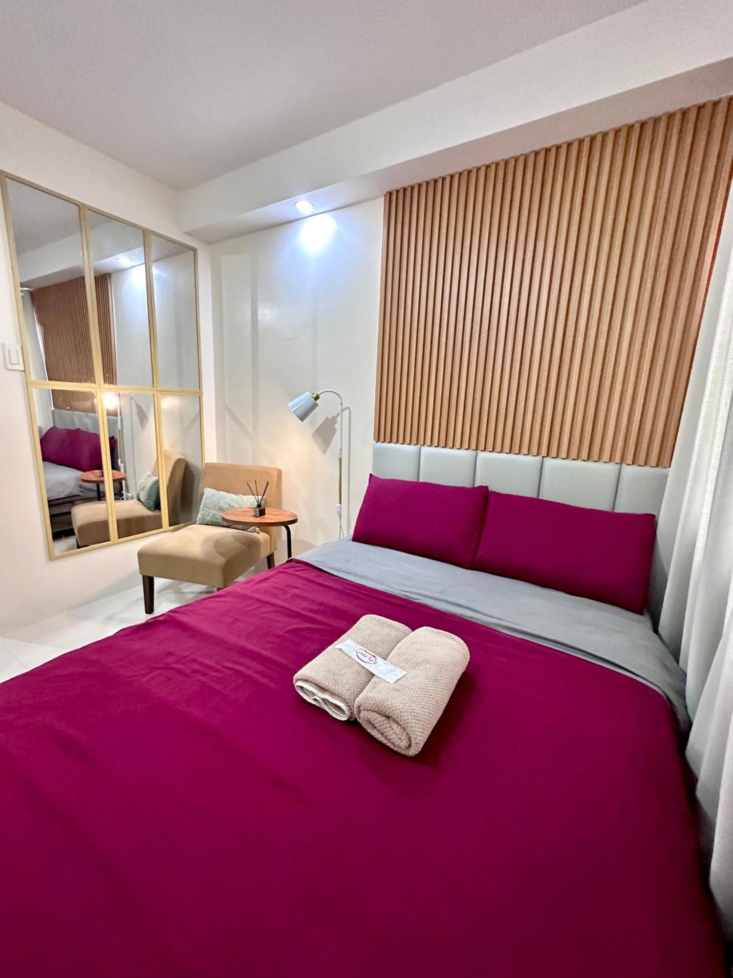 The Persimmon Studios Near Ayala And Sm City Cebu ภายนอก รูปภาพ