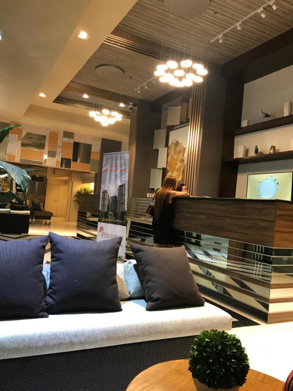 The Persimmon Studios Near Ayala And Sm City Cebu ภายนอก รูปภาพ